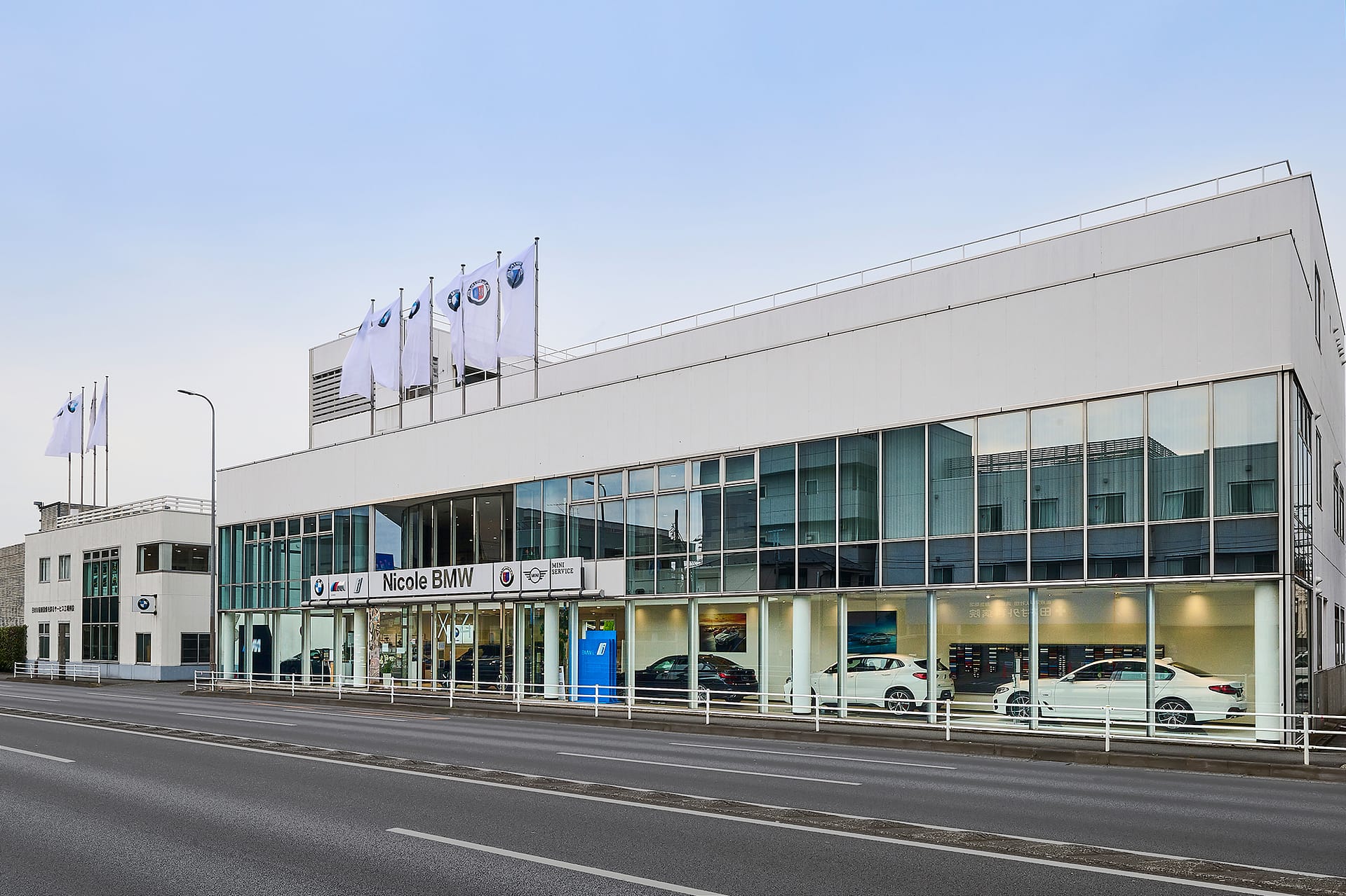 BMW正規ディーラーサービス拠点 Nicole BMW 本社 サービス 外観(川崎市幸区)